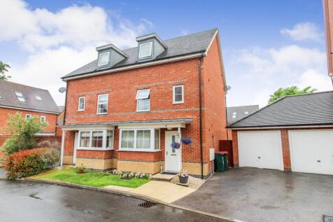 Witney Road, Crawley, West Sussex.... 4 bed semi