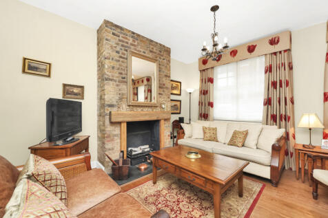 Dunstable Mews, London, W1G 2 bed mews for sale