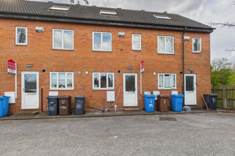 Ash Grove, Hull, HU5 1LT 4 bed terraced house for sale