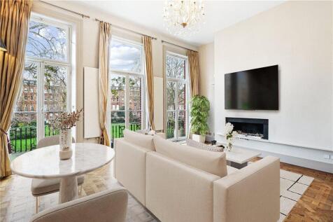 Nevern Square, Earl's Court, London, SW5 2 bed flat for sale