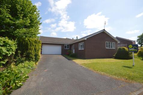 St Margarets Drive, Wellington 3 bed detached bungalow for sale