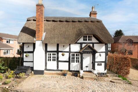 2 bedroom cottage for sale