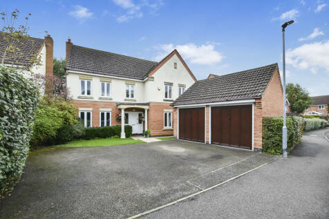 5 bedroom detached house for sale