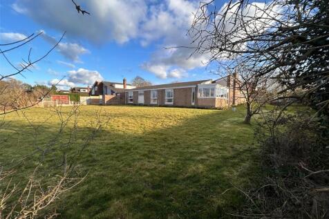 Greenlands, Chester CH3 5 bed bungalow for sale