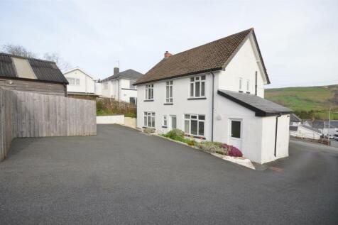 Dark lane, Rhayader 4 bed detached house for sale