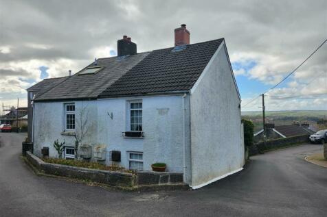 2 bedroom cottage for sale