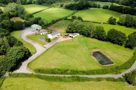 5 bedroom smallholding for sale