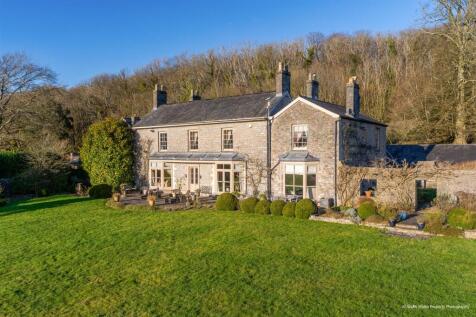 6 bedroom country house for sale