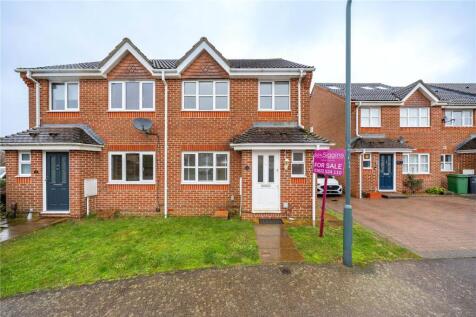 Bodkins Close, Boughton Monchelsea... 3 bed semi