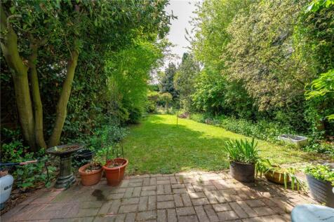 Plains Avenue, Maidstone, ME15 3 bed semi