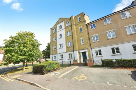 Axial Drive, Colchester, Essex, CO4 2 bed apartment for sale