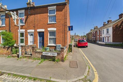 Albert Street, Colchester, Essex, CO1 2 bed end of terrace house for sale