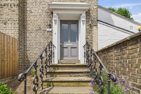 Woodbridge Road, Ipswich, Suffolk, IP4 4 bed detached house for sale