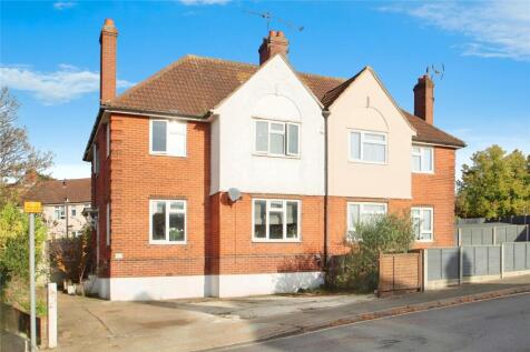 Geneva Road, Ipswich, Suffolk, IP1 3 bed semi