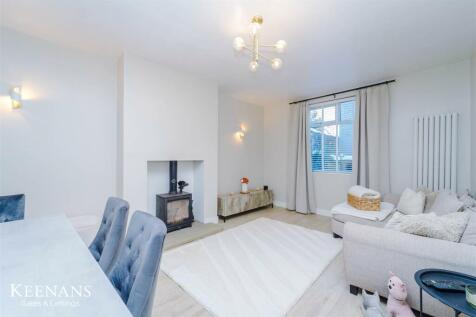 2 bedroom detached house for sale