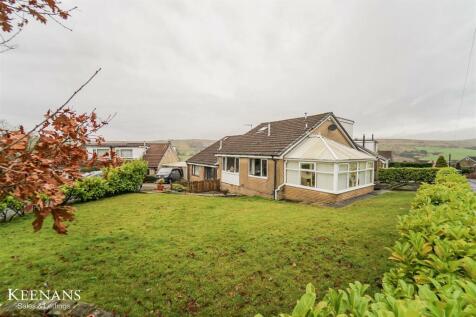 4 bedroom semi-detached bungalow for sale