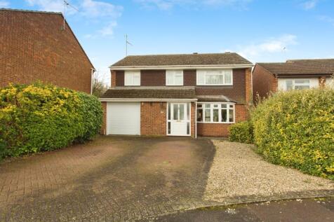 5 bedroom detached house for sale