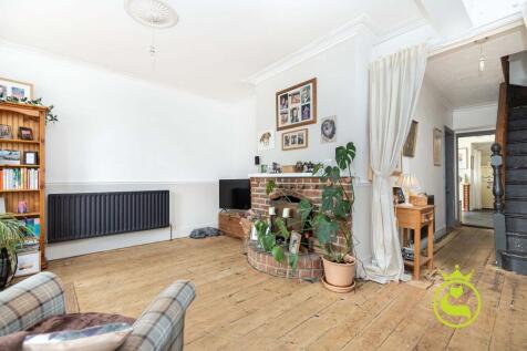 Churchill Road, Poole BH12 3 bed terraced house for sale