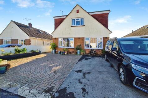 Brynffrwd Close, Coychurch, Bridgend 5 bed detached bungalow for sale