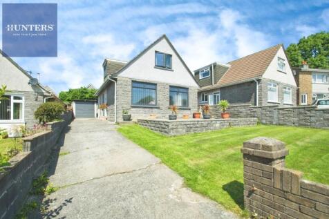 Blaen Y Fro, Pencoed, Bridgend, CF35 6RY 3 bed detached bungalow for sale