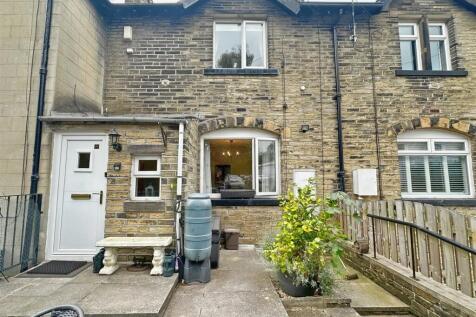 Staups Lane, Stump Cross 2 bed terraced house for sale