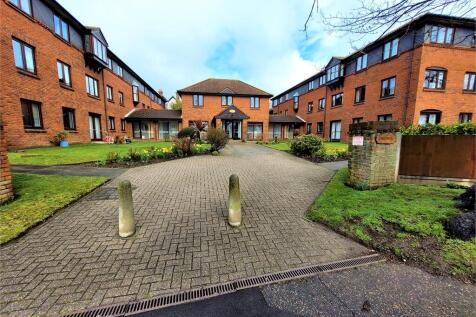 Imperial Avenue, Chalkwell, Chalkwell, 2 bed apartment for sale