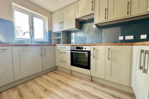 Cricklade Court, Cricklade Street... 1 bed flat for sale