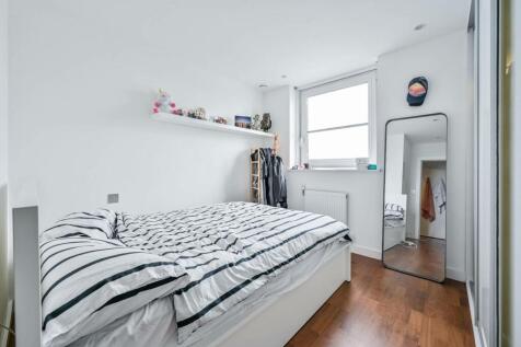 Wharf Street, Greenwich, London, SE8 2 bed flat for sale