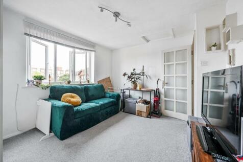 Glenville Grove, Deptford, London, SE8 Studio for sale