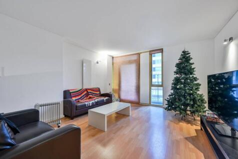 Becquerel Court, Greenwich, London, SE10 2 bed flat for sale