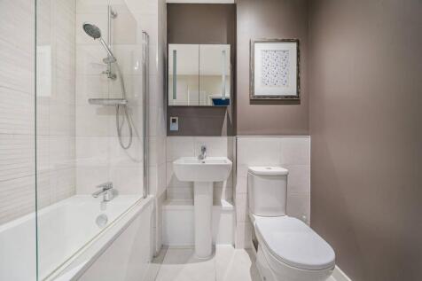 Cowan House, Greenwich, London, SE10 2 bed flat for sale