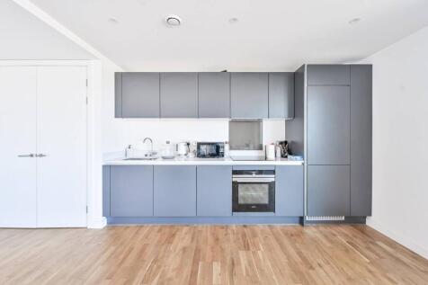 Hawthorne Crescent, Greenwich... 1 bed flat for sale