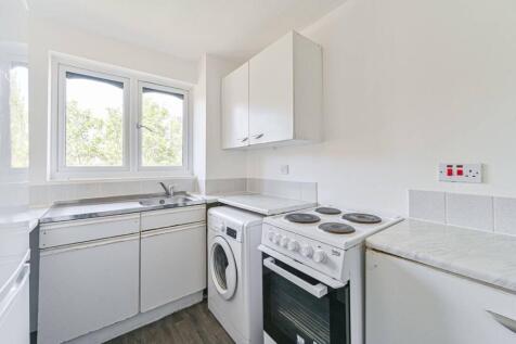 Bridge Meadows, New Cross, London, SE14 1 bed flat for sale