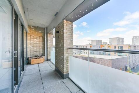 Peartree Way, North Greenwich... 2 bed flat for sale