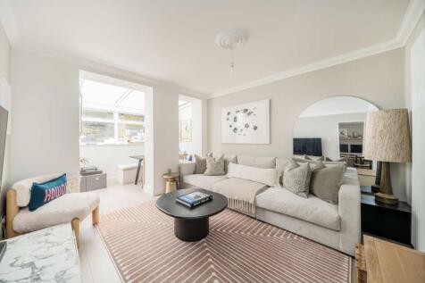 St. Margarets Road, Twickenham, TW1 1 bed apartment for sale