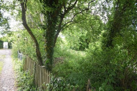 South West Of Crees Inn, Abernethy, PH2 2 bed property with land for sale