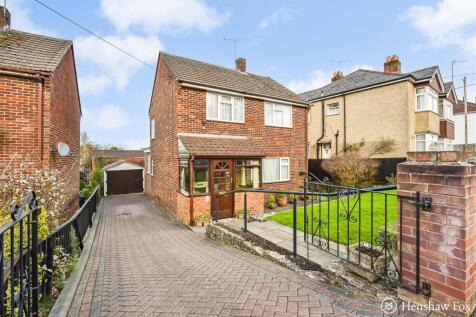 The Drive, Totton, Hampshire 3 bed detached house for sale