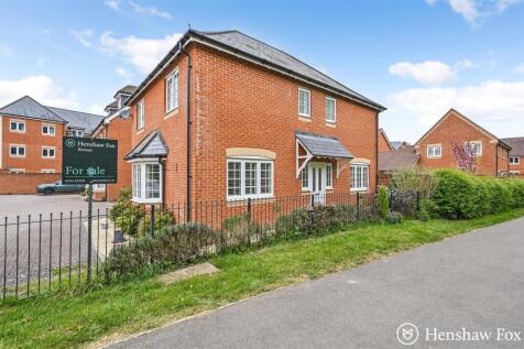 Freemantle Road, Romsey, Hampshire 4 bed detached house for sale