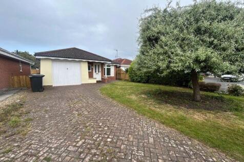 Oakapple Close, Beaufront Park... 2 bed detached bungalow for sale