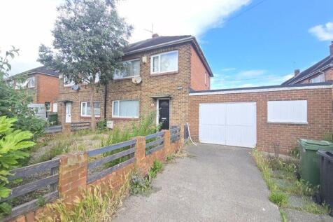 3 bedroom semi-detached house for sale