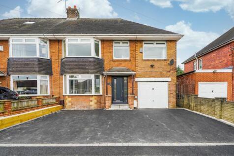 Rocher Avenue, Sheffield S35 4 bed semi