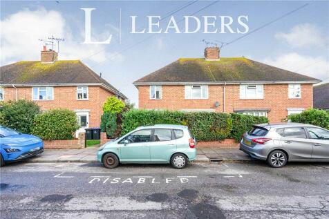 2 bedroom maisonette for sale