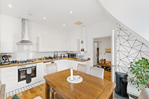 3 bedroom apartment for sale
