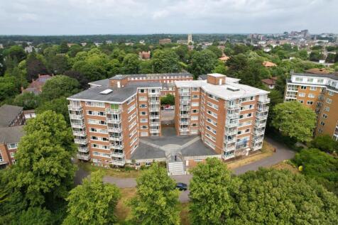 West Cliff Road, Bournemouth, BH4 2 bed apartment for sale