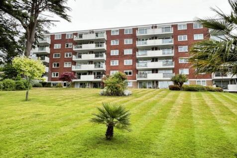 Branksome Wood Road, Bournemouth, BH2 2 bed apartment for sale