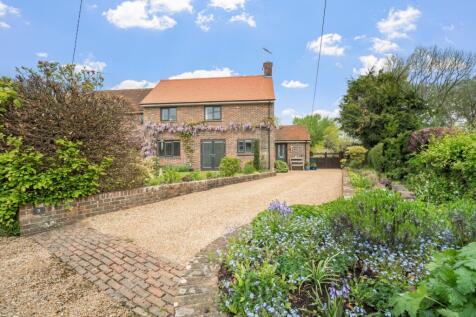 Bere Regis, Wareham, Dorset 3 bed link detached house for sale