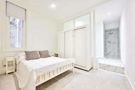 Bramham Gardens, Earls Court, London... 2 bed flat for sale