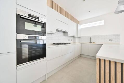 Old Manor Yard, Earls Court, London, SW5 5 bed terraced house for sale