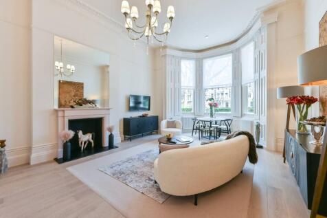 Earls Court Square, Earls Court... 2 bed flat for sale