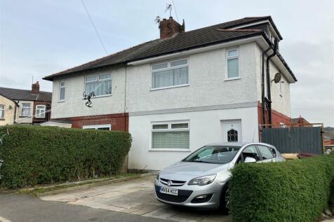 Nuttall Avenue, Horwich, Bolton 3 bed semi